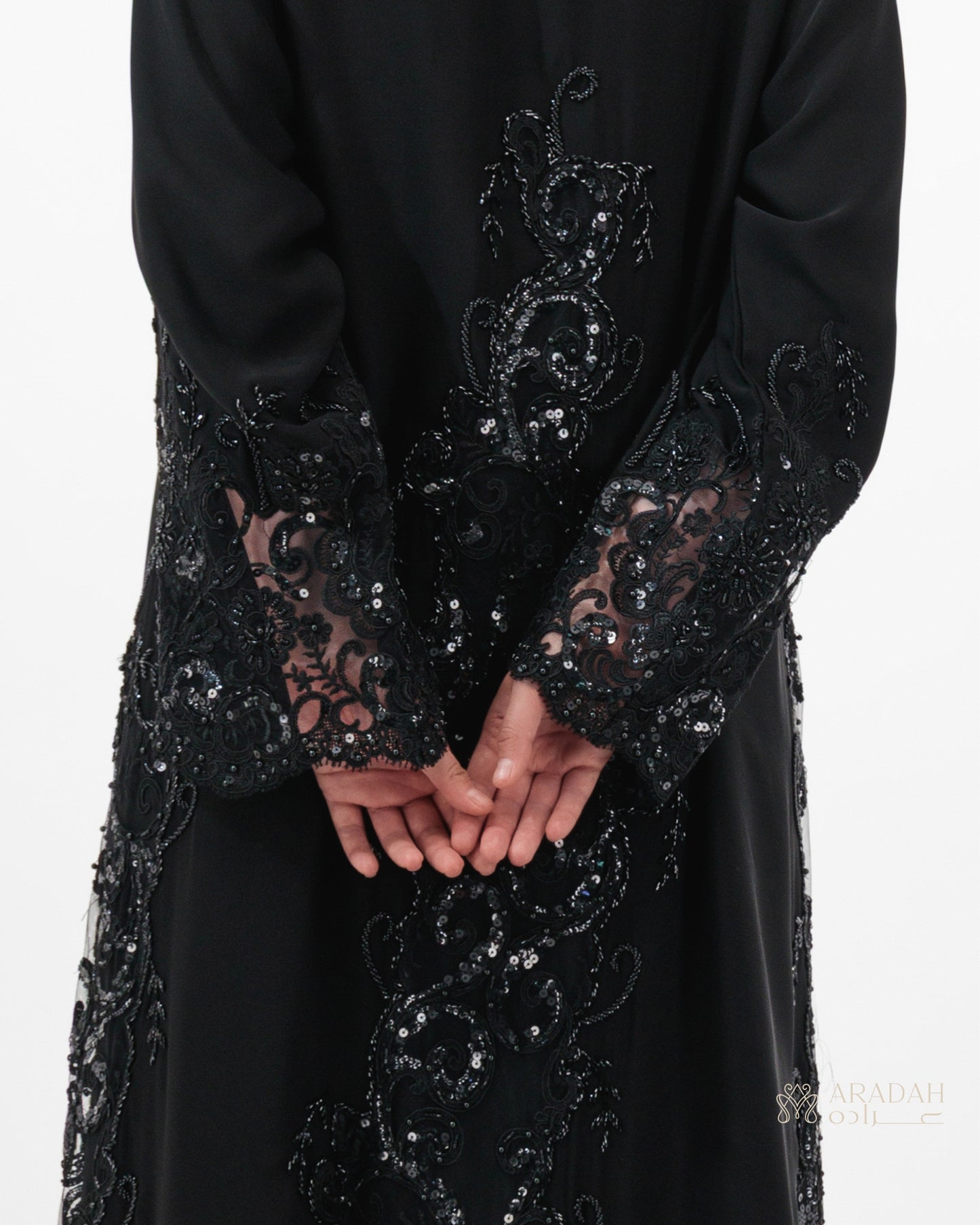 Aradah luxury abaya — Premium Nidha fabric — Black — Close up